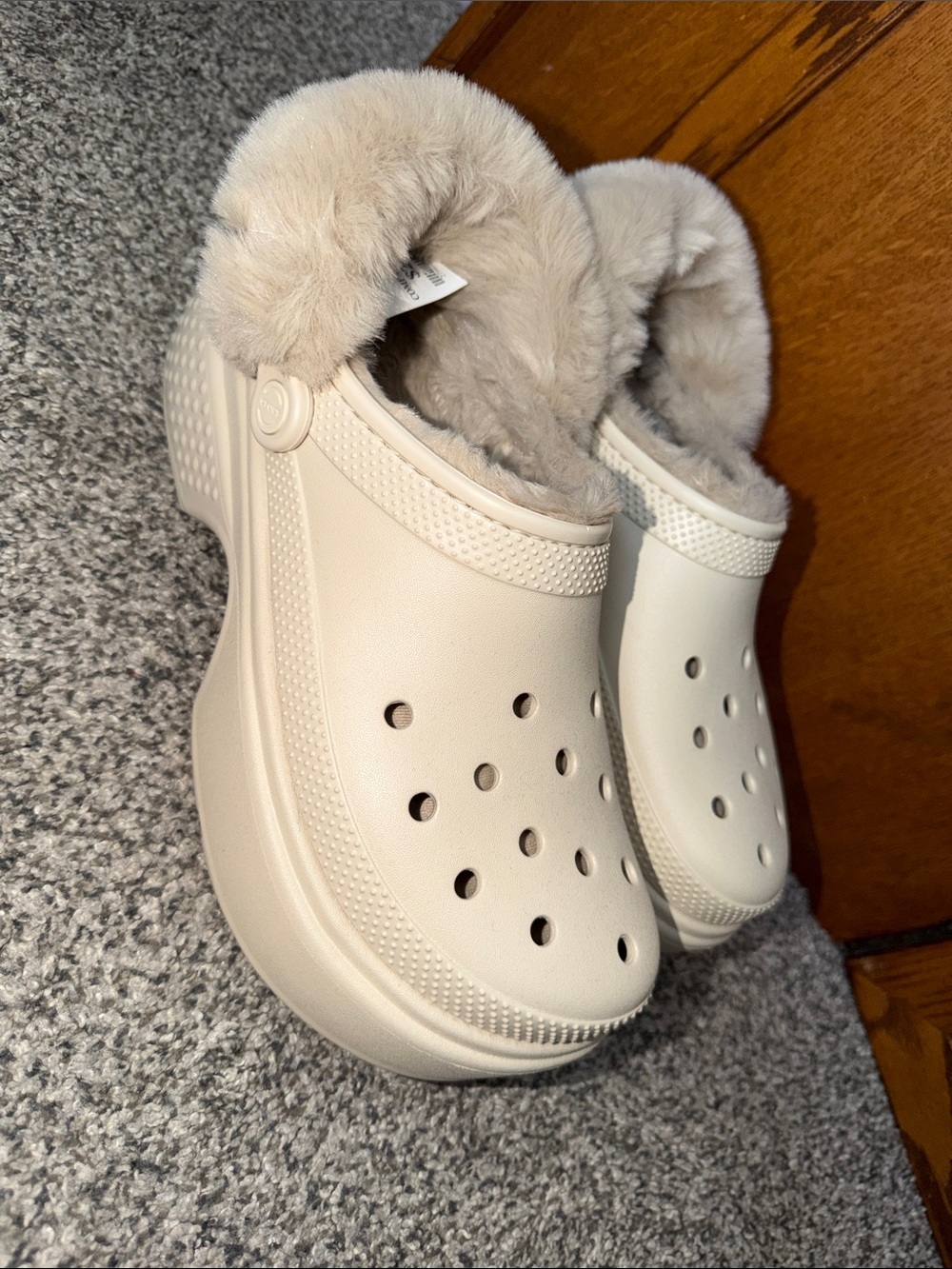 CROCS Lined Classic Clog in Beige Cream